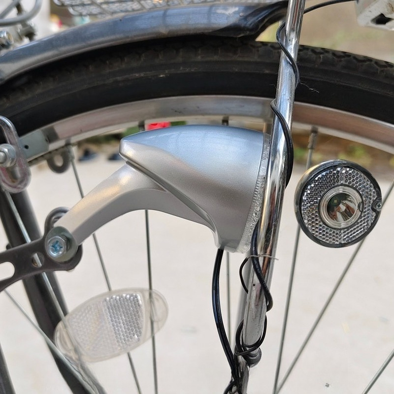 Mountain Biking Japan - ไฟจักรยานแบบเหนี่ยวนำจาก Japan Bicycle Hub ไฟหน้า LED